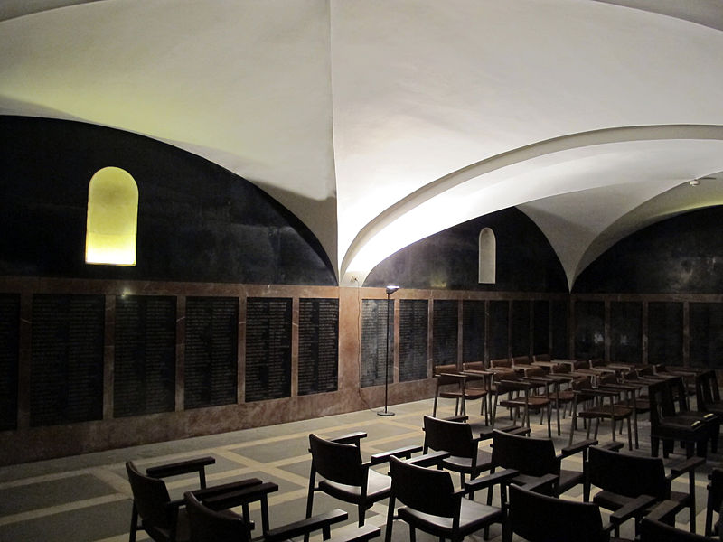 File:Famedio di santa croce, 09.JPG