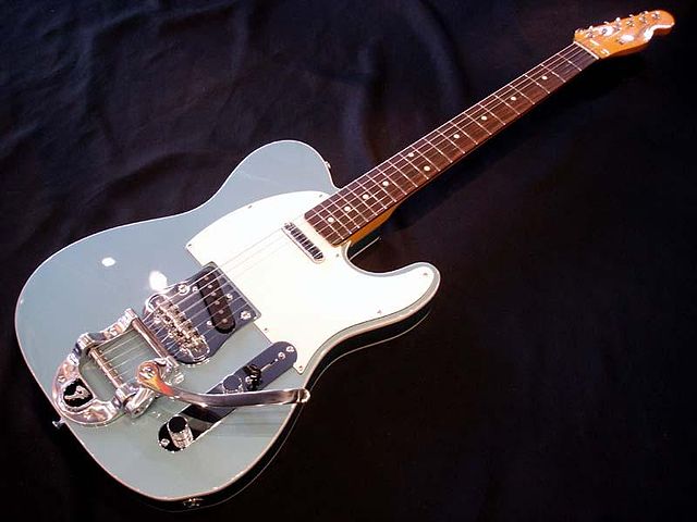 File:Fender Japan TL62B BIGS.jpg - Wikimedia Commons