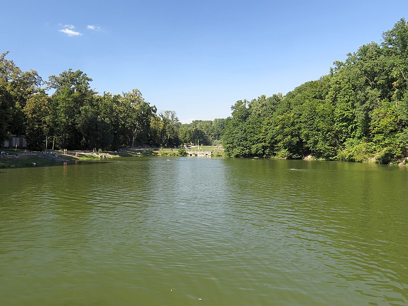 File:Feofania park32.JPG