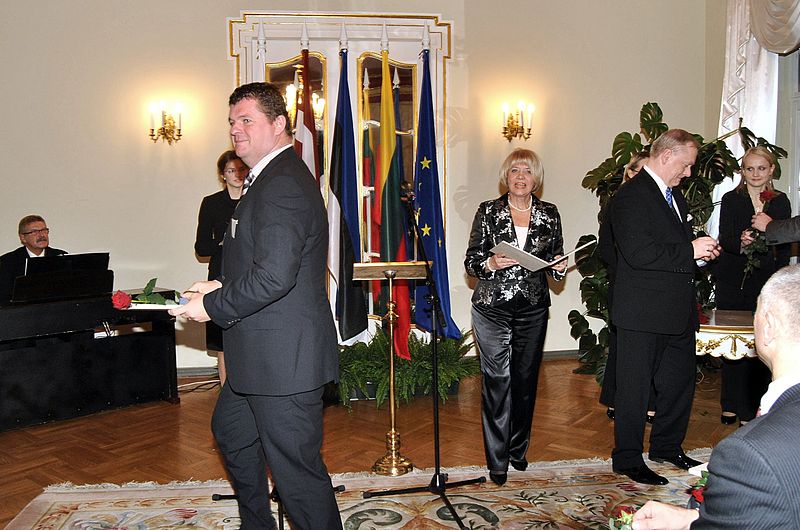 File:Flickr - Saeima - Baltijas Asamblejas medaļu pasniegšanas ceremonija (8).jpg