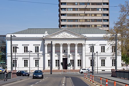 Frankfurt Am Main Alte Stadtbibliothek von der Ignatz Bubis Bruecke 20100424