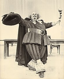 Günther Hofmann in der Titelpartie von Verdis Falstaff, 1972(Foto: Walter Hinghaus)