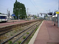 Persan Station - Beaumont 05.jpg