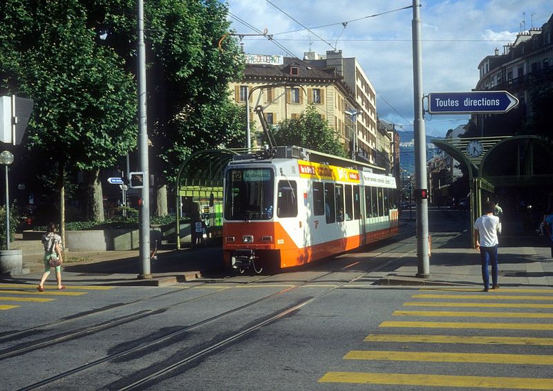 File:Genve--genf-tpg-tram-710626.jpg