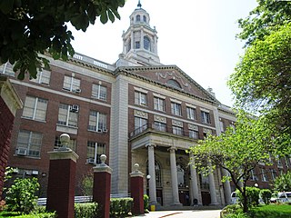 <span class="mw-page-title-main">George Washington Educational Campus</span> Facility of the New York City Department of Education in the Fort George neighborhood