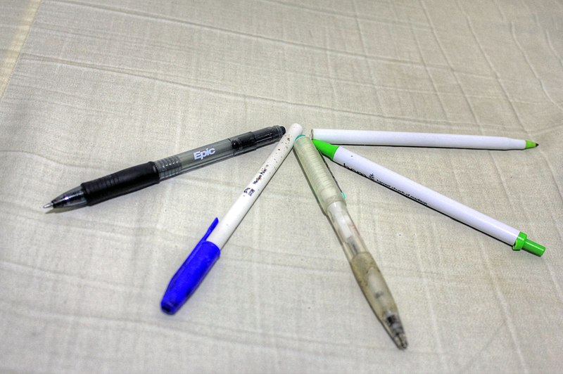 File:Gfp-pens.jpg