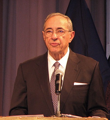 Tập_tin:GovernorMarioCuomo.jpg