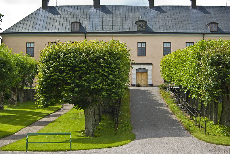 File:Grönsöö slott.jpg