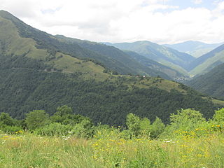 Gveleti village (Khevxureti).jpg