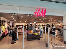 H&M, Malls and Retail Wiki