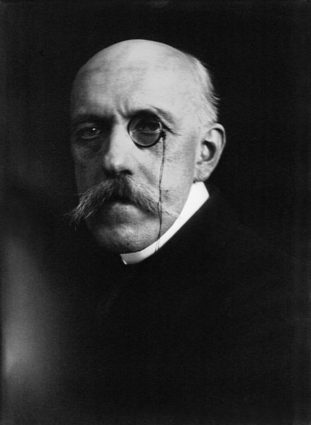 File:Henri de Régnier-1917.jpg