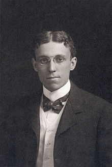 Henry Lyman Saÿen (cropped).jpg