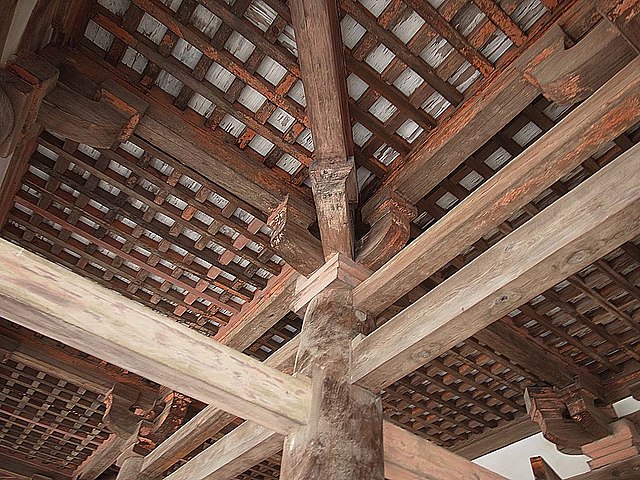 Floor-support structure in a corner of the Horyuji temple.