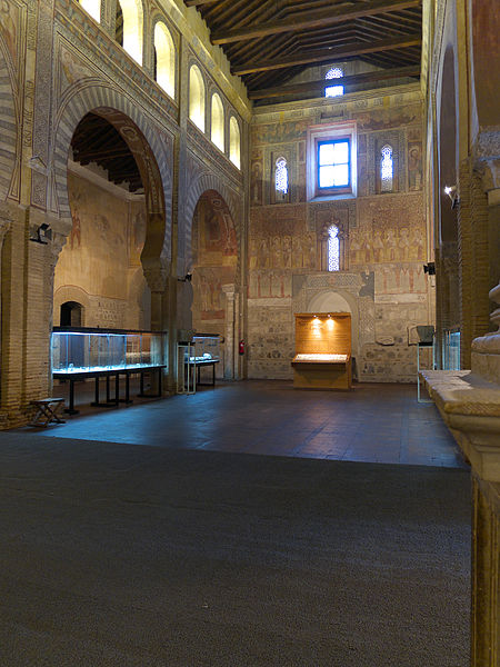 File:Iglesia de San Román (Toledo). Nave central.jpg