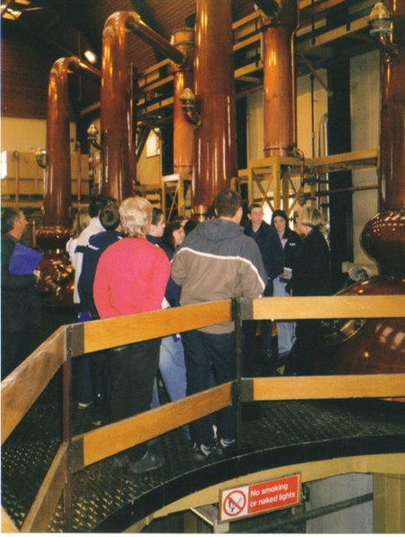 File:Inside Glenmorangie Distillery, near Tain - geograph.org.uk - 227819.jpg