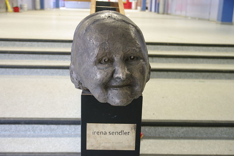 File:Irena Sendler Sculpture at Irena Sendler School, Hamburg, Germany.jpg