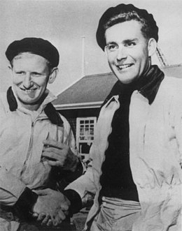 جک کروپ و پیتر ماندر 1956.jpg