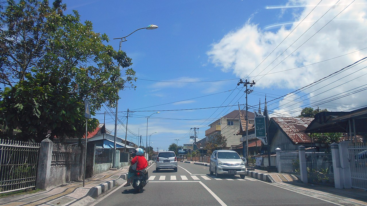 Jalan_Profesor_Mochammad_Yamin_(Jalan_Nasional_24)_-_Padang_Panjang,_SB_(27_October_2020)