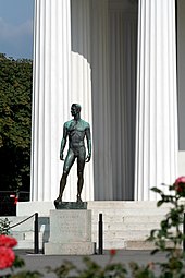 Theseustempel, Statue Jugendlicher Athlet