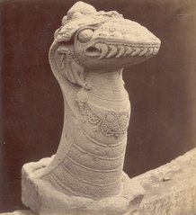 KITLV 87781 - Isidore van Kinsbergen - Sculpture of Naga comes from Kediri, moved to the Museum of the Batavian Society of Arts and Sciences in Batavia - Before 1900.tif