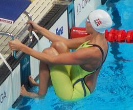 Kazan 2015 - Mie Nielsen débute la finale du 100m dos.JPG