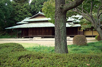 Suwa no Chashitsu (諏訪の茶室), a tea house in the gardens