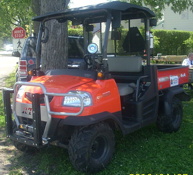 File:Kubota RTV900 (Ste. Anne De Bellevue Veteran's Hospital '10).jpg