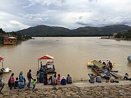 Laguna Angostura near Cochabamba, Bolivia.jpg