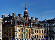 The 'Vieille Bourse' on the 'Grand Place' Lille bourse profil.jpg