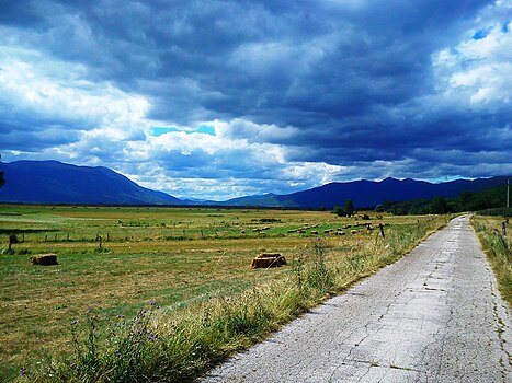 Livanjsko polje, najveće kraško polje na svetu (Bosna i Hercegovina)