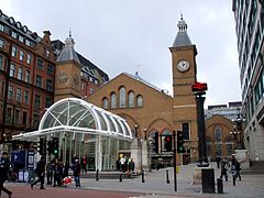 Liverpool Street station entrance Bishopsgate.JPG