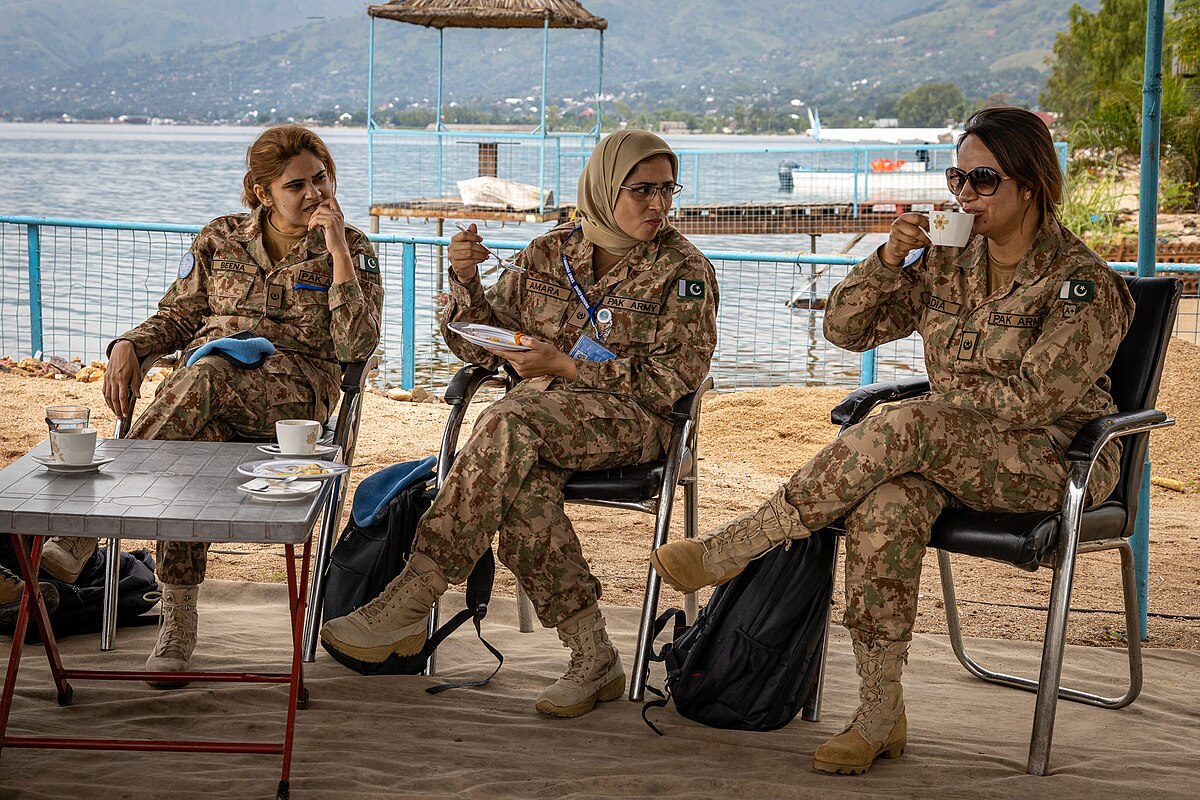 Photos military women 33 Powerful