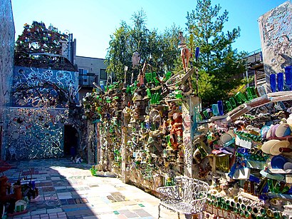 How to get to Philadelphia's Magic Gardens with public transit - About the place