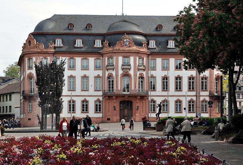 File:Mainz Osteiner Hof 01.jpg