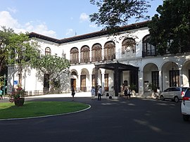 Malacañang Palace (Kalayaan Hall) - right-side view (San Miguel, Manila)(2018-04-06).jpg