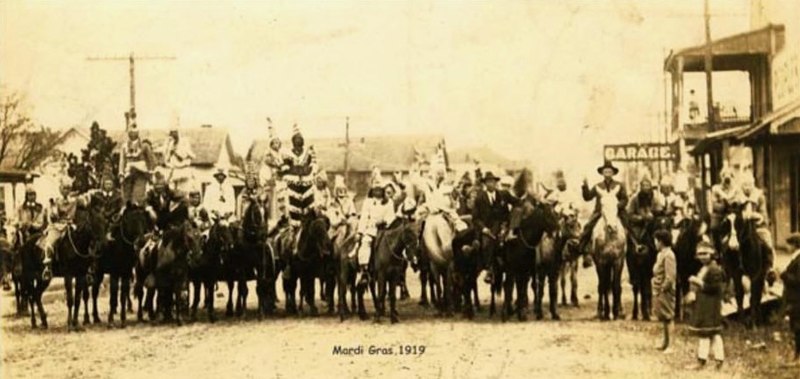 File:Mardi Gras 1919 Eunice Louisiana.jpg