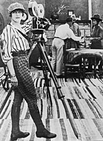 Margery Ordway, camerawoman. 1916.jpg