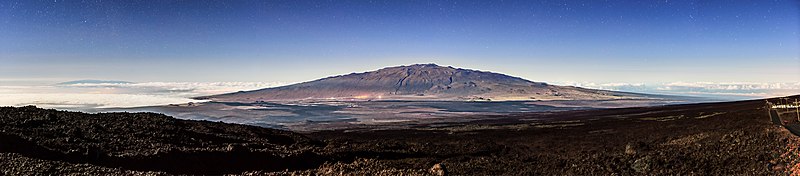 File:Maunakea by Moonlight (iotw2310a).jpg