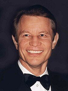 Michael York: Biografia, Filmografia, Premis i nominacions