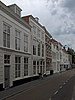 Huis met geverfde lijstgevel, gedateerd door jaartalankers 1649