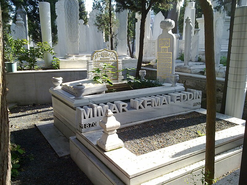 File:Mimar Kemaleddin Tomb.jpg