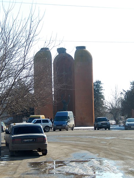 File:Monument in Nalbandyan village, 2016.JPG