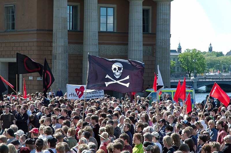 File:Mynttorget, Stockholm during the June 3, 2006 pro-piracy protest.jpg