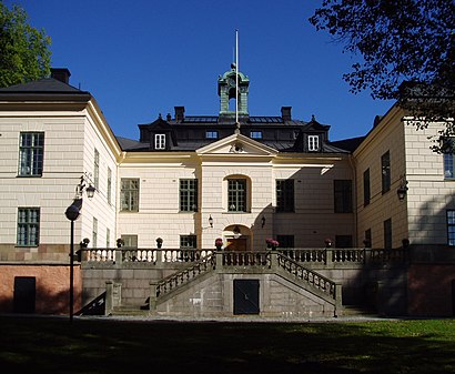 How to get to Näsby slott with public transit - About the place