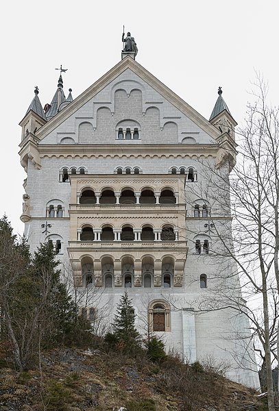 File:Neuschwanstein, Schwangau, Alemania, 2015-02-15, DD 17.JPG