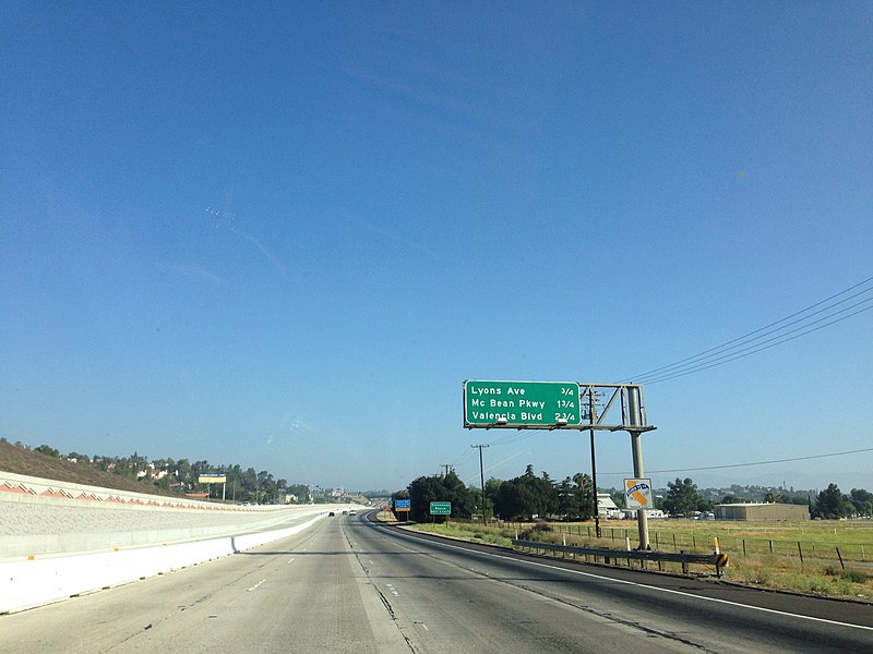 File:Newhall, Santa Clarita, CA 91321, USA - panoramio.jpg