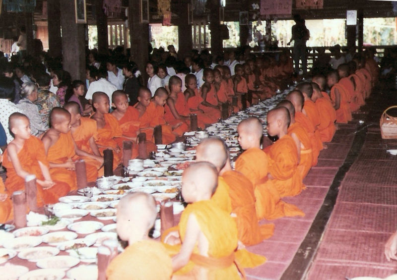 File:Novice monks in Thailand.jpg