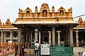 Open mantapa with sala roofs in the Srikanteshwara temple complex at Nanjangud.JPG