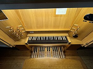 Orgel Heemsen Spieltisch von oben.jpg