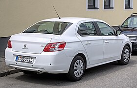 Peugeot 301 (2012) - right rear view
